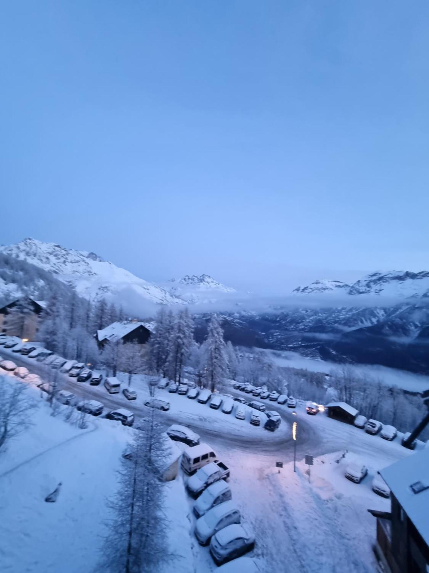 Puy Saint Vincent T2 Balcon Super Panorama Avec Parking Prive Couvert Et Piscine L'ete *